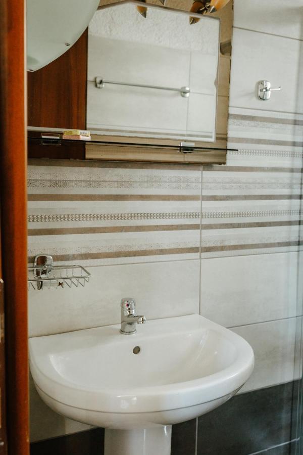 Konaki Apartments Maleme  Exterior photo